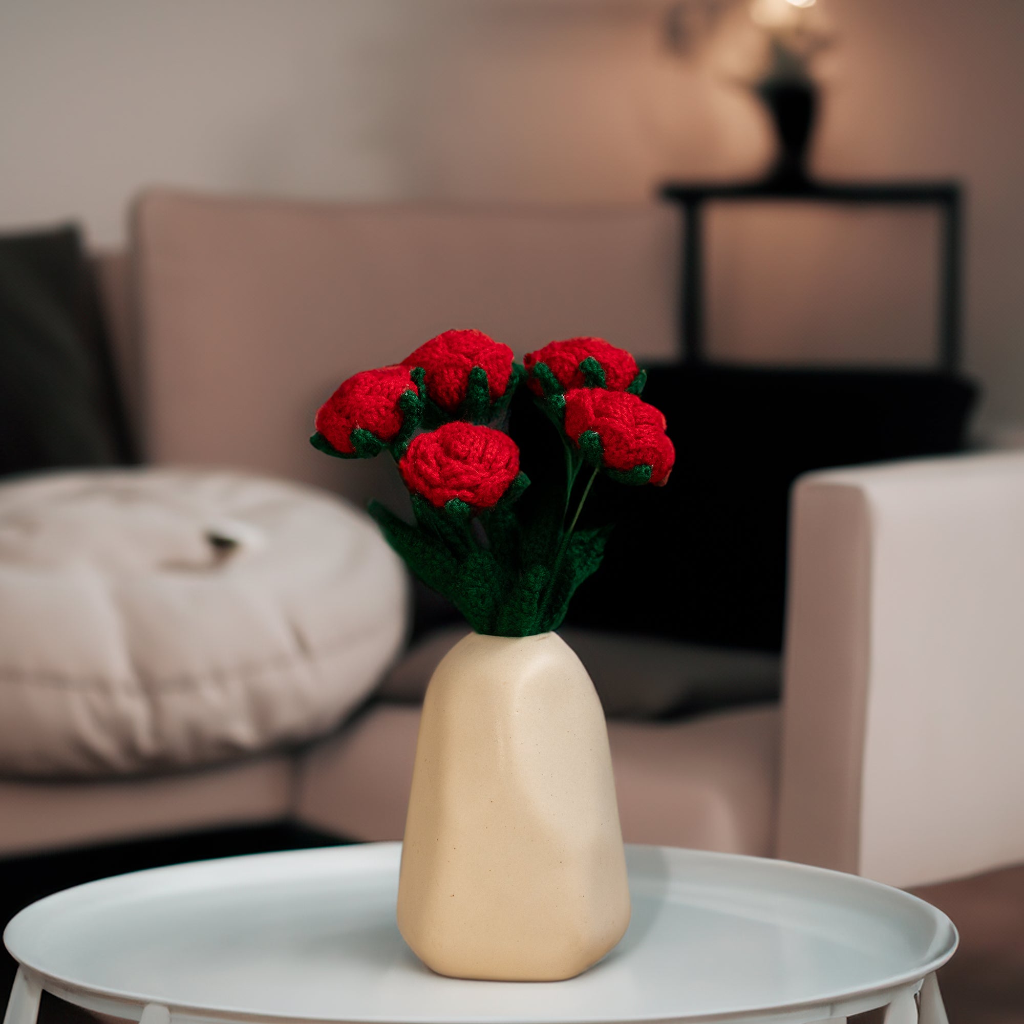 La Vie En Rose Vase And Flower Combo