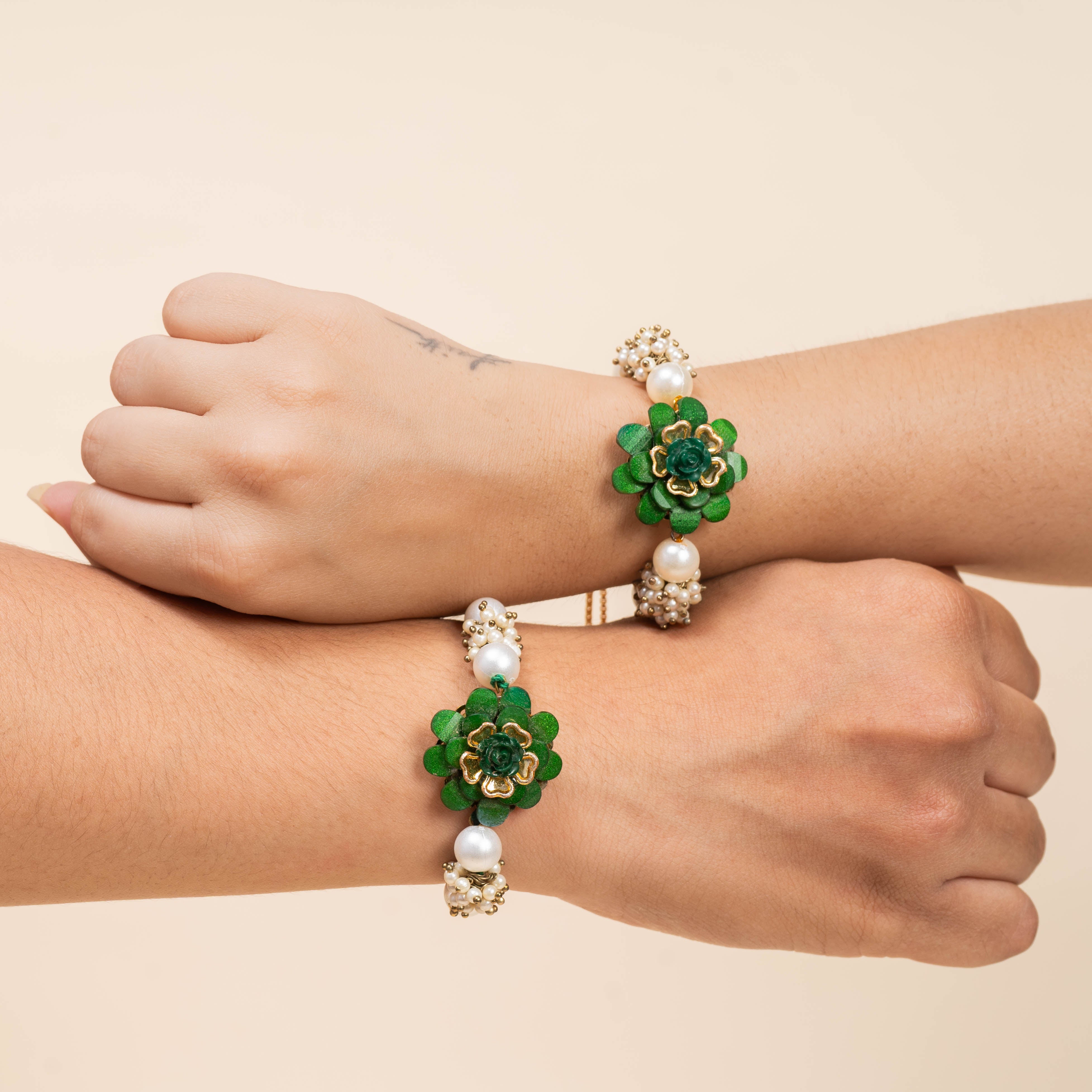 Bhai Bhabhi Rakhi Set: Green